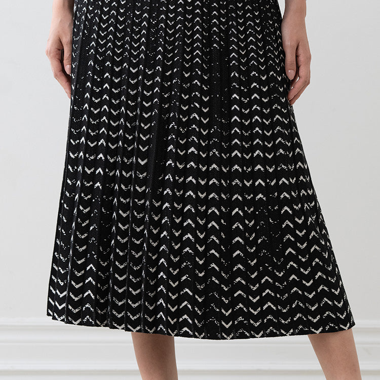 Slimming Pleats and Knit