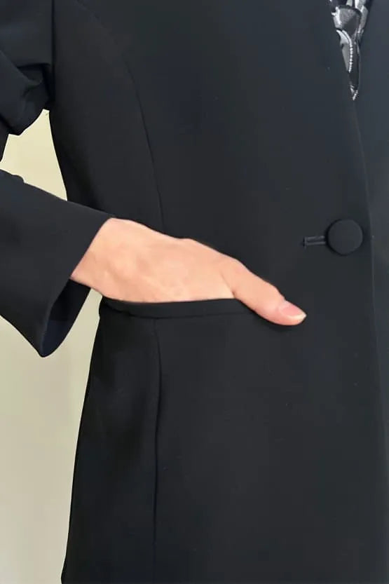 Smart Stretch: Black No-Curl Long Jacket