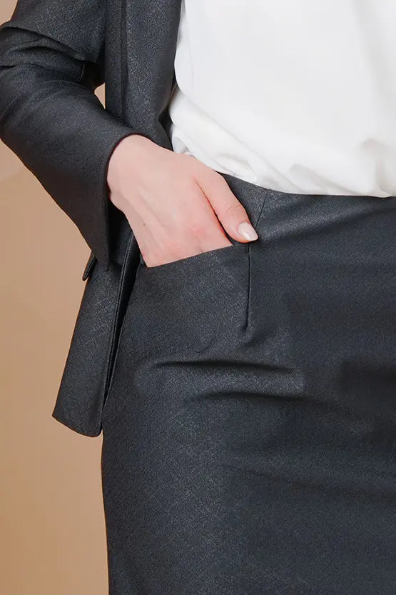 Stretch Jacquard: Back Vent Skirt