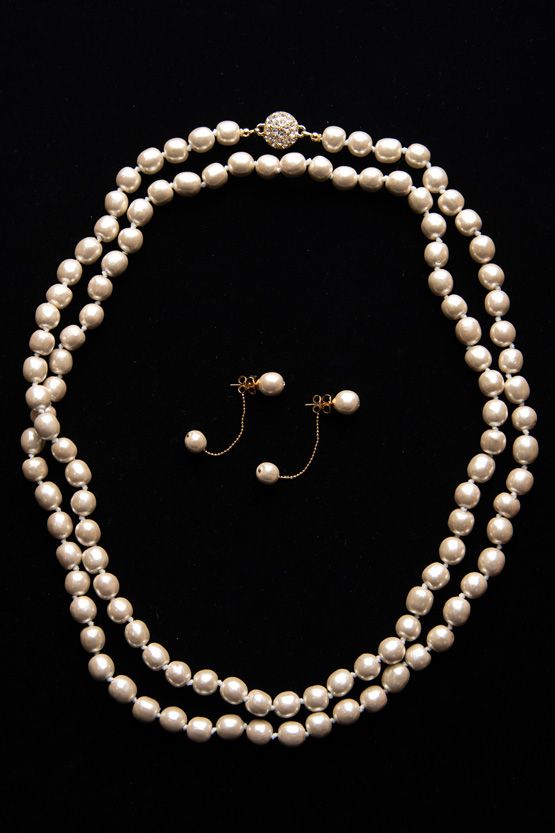 Rich White Lightweight Balsa Pearl 2-Way Earrings