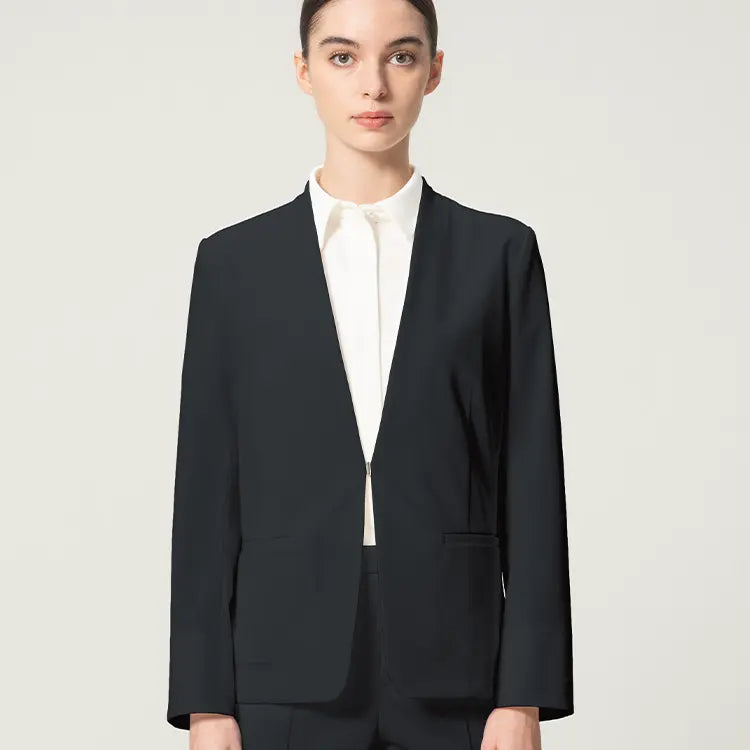 A clean silhouette that looks neat just by putting it on