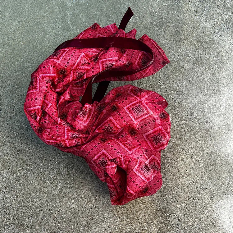 Washable and wrinkle-resistant. The sophisticated ally for today's busy woman.