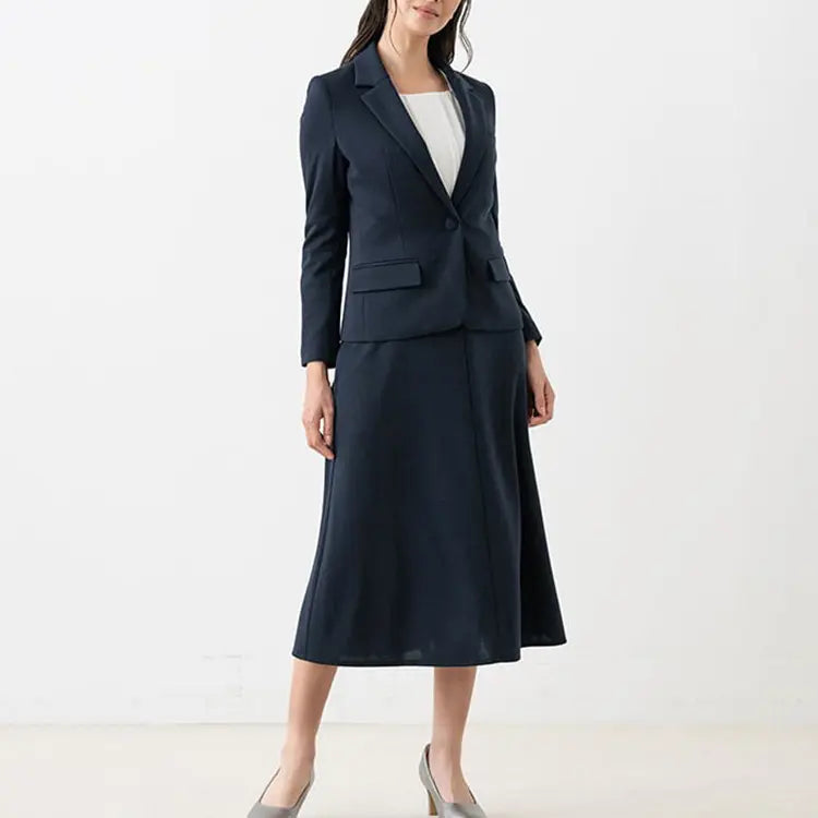 Create a suit look in an instant with a jacket made of the same material