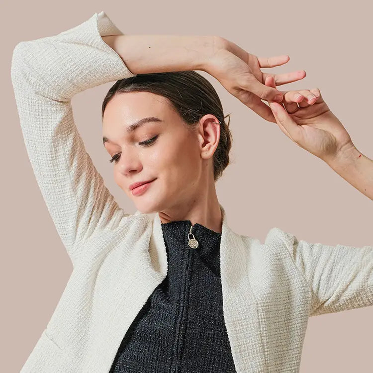 Washable stretch fabric. A refined new tweed style, crafted with Japanese technology