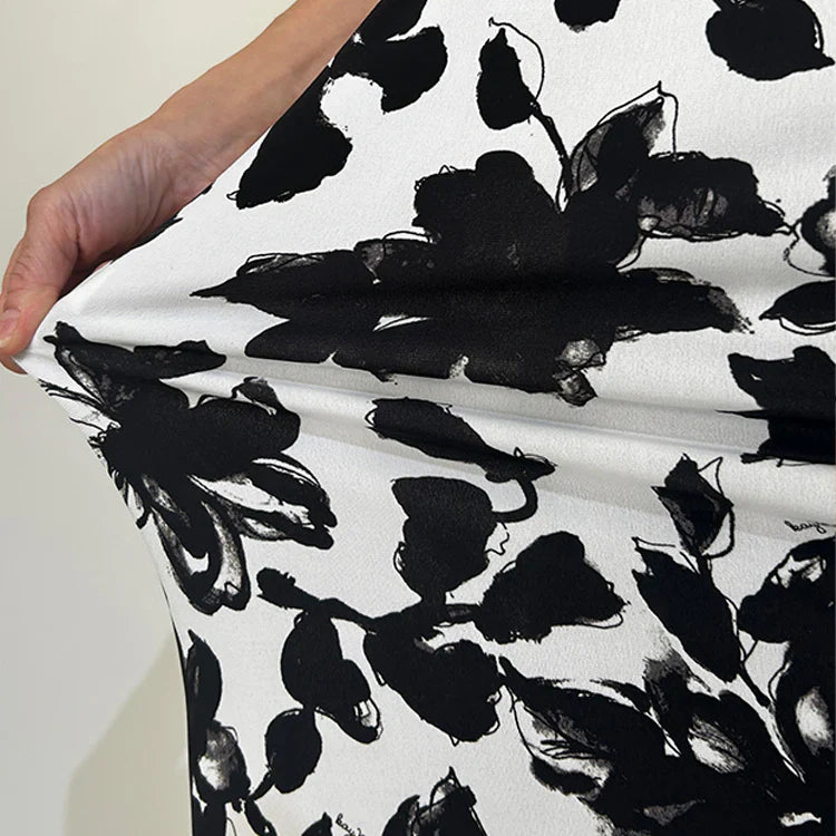 Stretch jersey that combines ease of movement with elegance