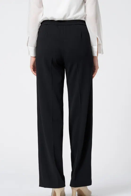 Comfort Georgette: Straight Pants