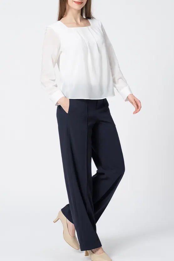 Comfort Georgette: Straight Pants