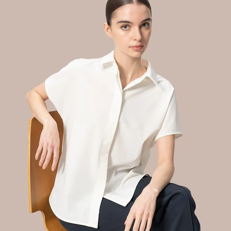 Cool and stylish dolman blouse with a collar