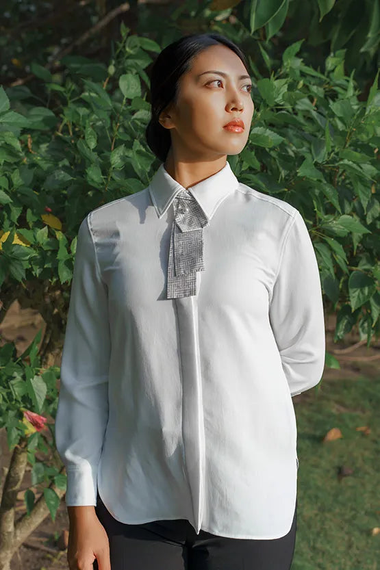 Authentic Oshima Tsumugi: Stretch Georgette Shirt with Bow Tie