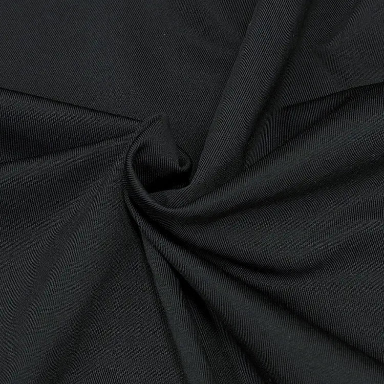 Lustrous elegance with refined sophistication. Versatile from business suit layering to moments of relaxation.