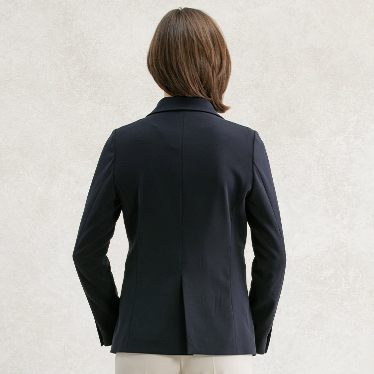 Long tailored skirt that covers the hips