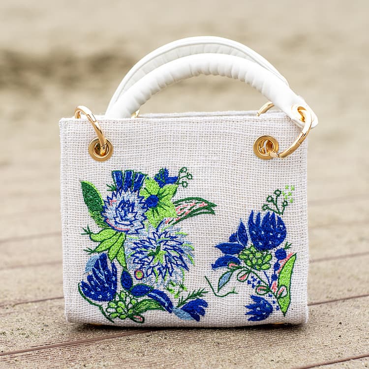 さまざまなシチュエーションで、ちょこっと便利に持ち歩き!