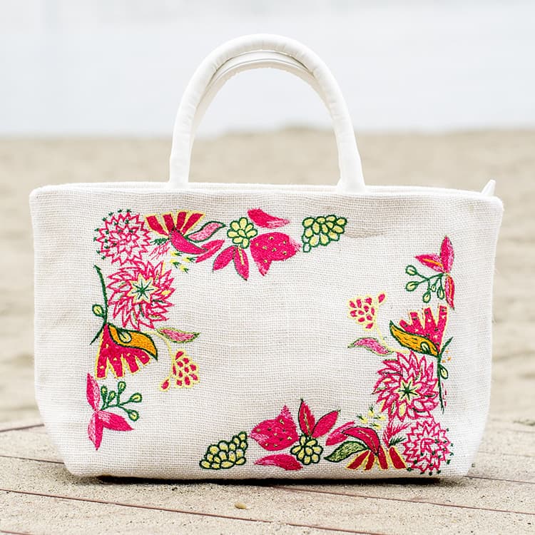 An all-in-one tote bag that's easy to use every day