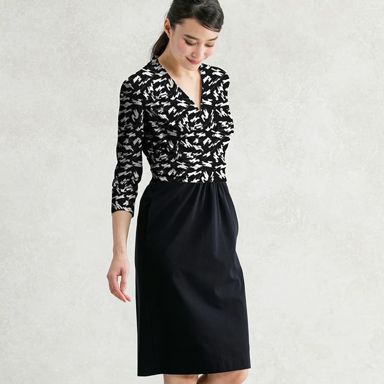 A dress that instantly transforms into a sophisticated and three-dimensional look