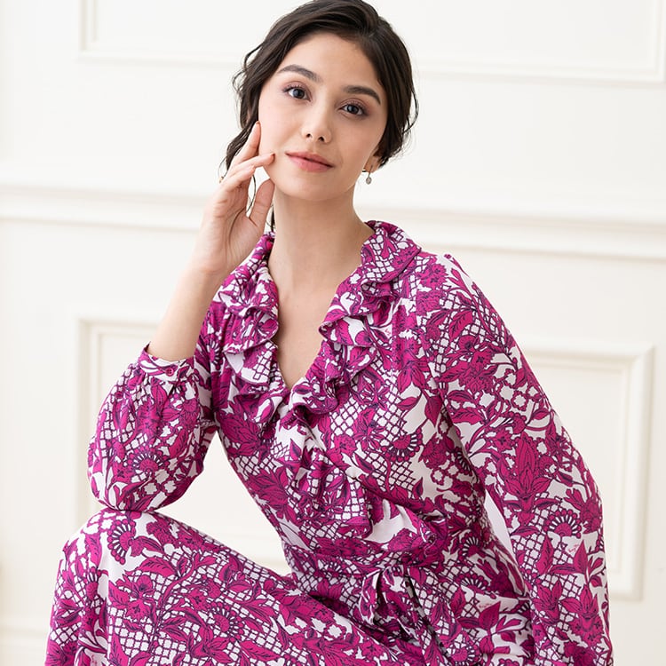 Gorgeous yet photogenic with a slimming effect