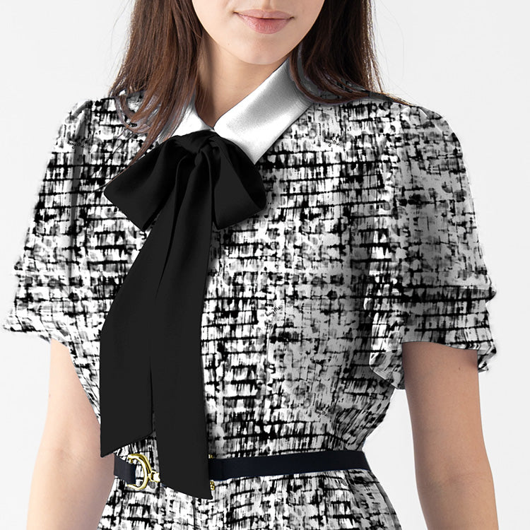 SLIMMING BELL SLEEVES