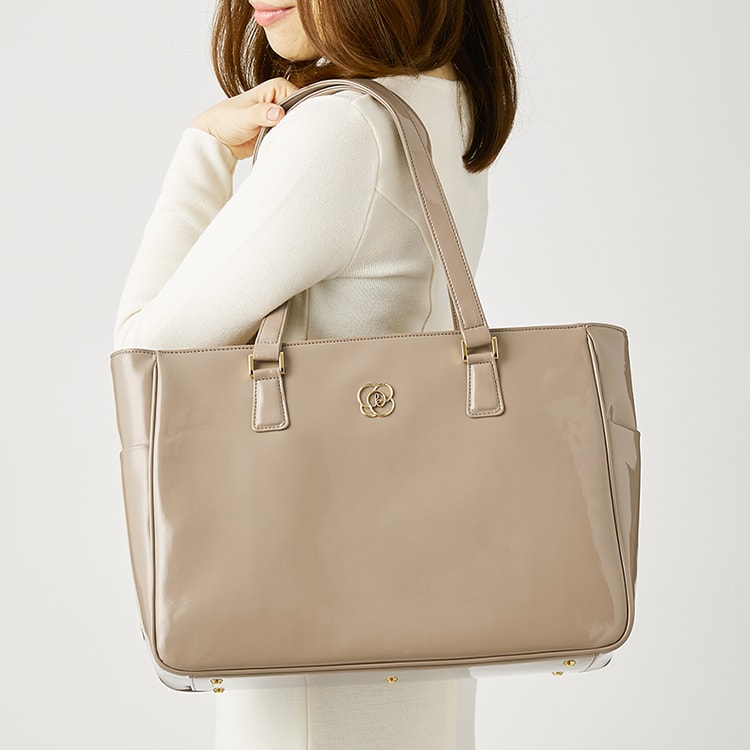 Lightweight and has excellent storage capacity!