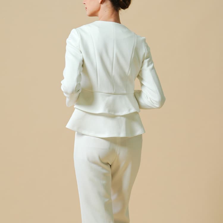 A versatile peplum that can also give a luxurious look