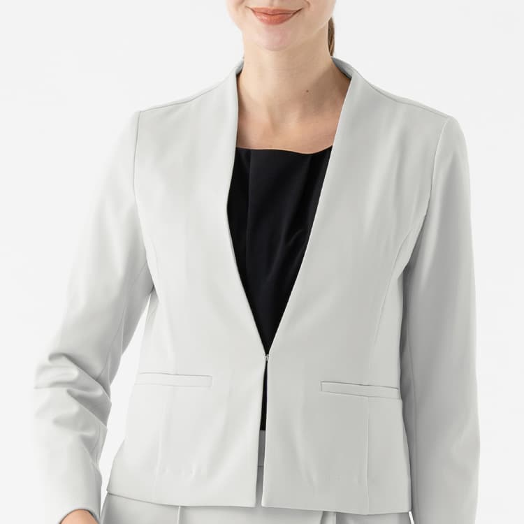 A minimalist and sharp collarless jacket