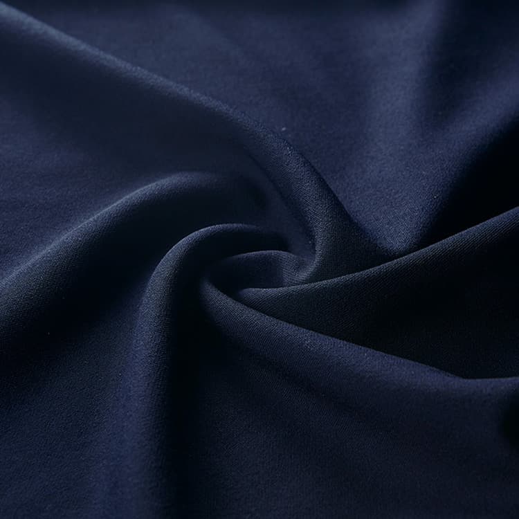 Special anti-static thread prevents clinging