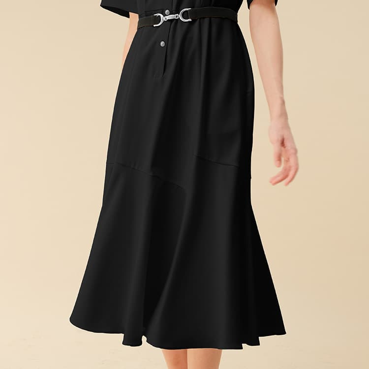 A fusion of a beautiful silhouette and button-down