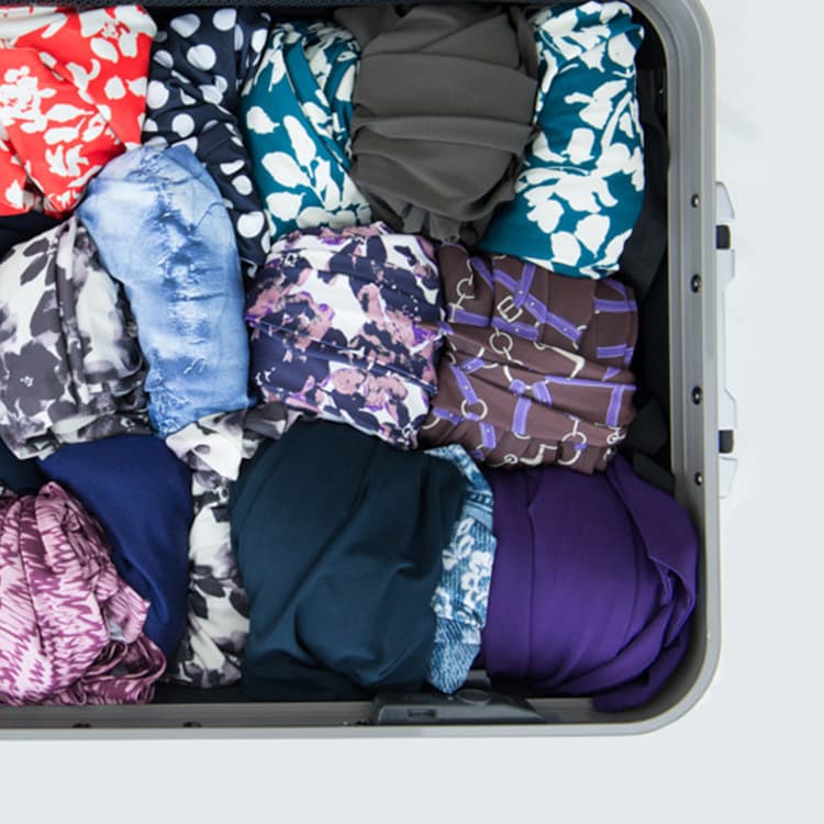 Just roll it up and toss it in your bag! A washable jersey that saves time and keeps you happy every day.