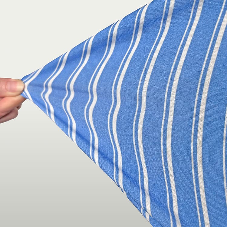 Stretch jersey that balances ease of movement and elegance.