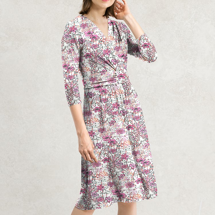 Shaping design for an accentuated silhouette