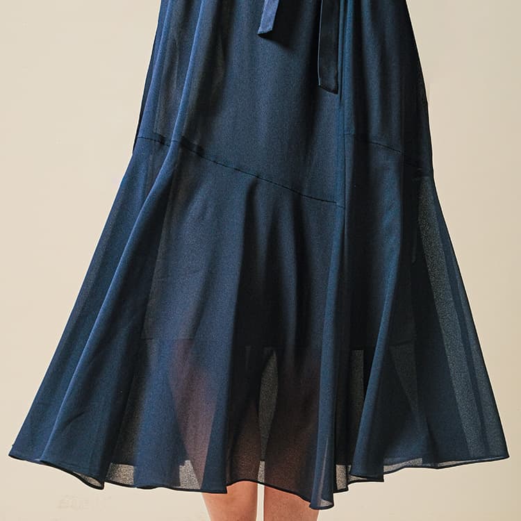 A mermaid silhouette that highlights sophisticated elegance.