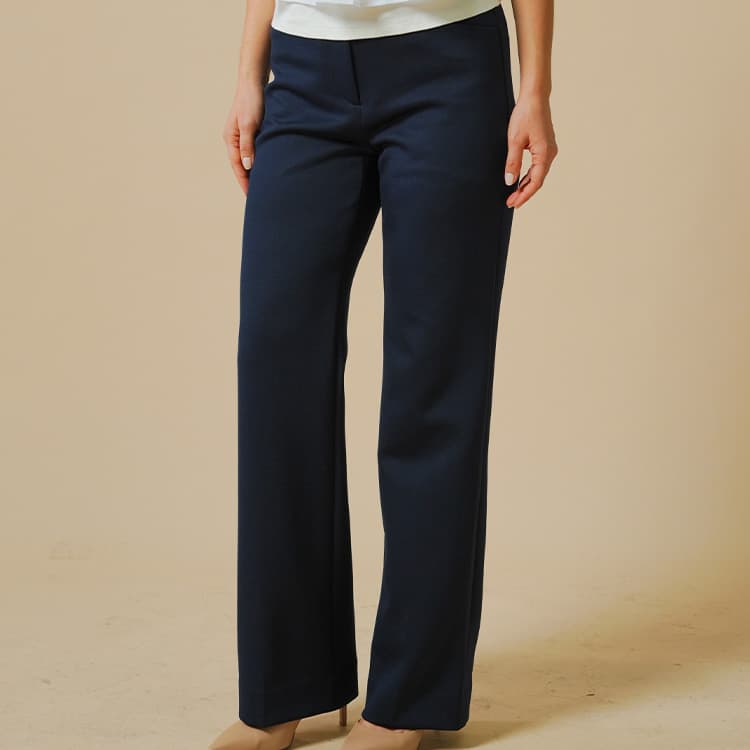 This is a must-have item for people who don't like wearing pants. Experience the thrill of looking slimmer and having longer legs.