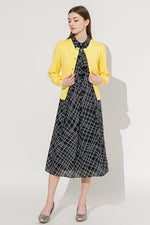 Flower Metal Button Kanazawa Waist Shape Cardigan