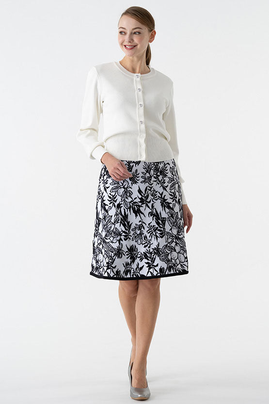 Clear Button Kanazawa Waist-Shaping Cardigan