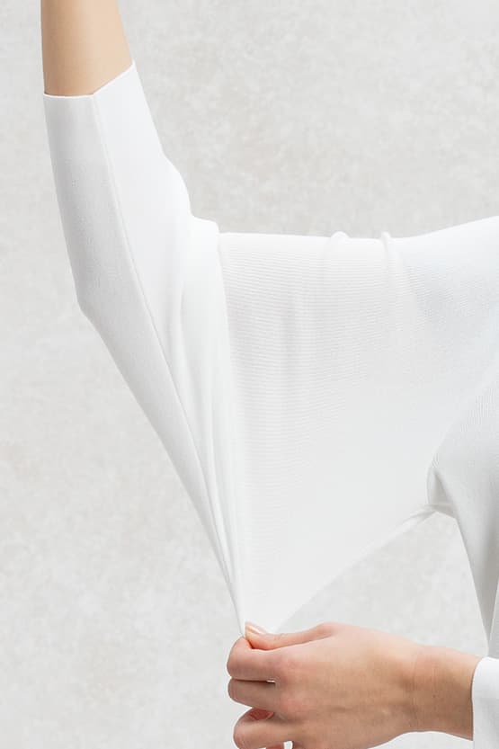 Cooling Knit Niigata-made Crew Neck Cardigan