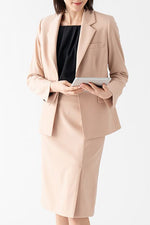 All-Season Material: Smart Stretch Front Vent Skirt