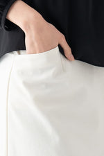 Stretch Jacquard: Jacquard Front Vent Skirt