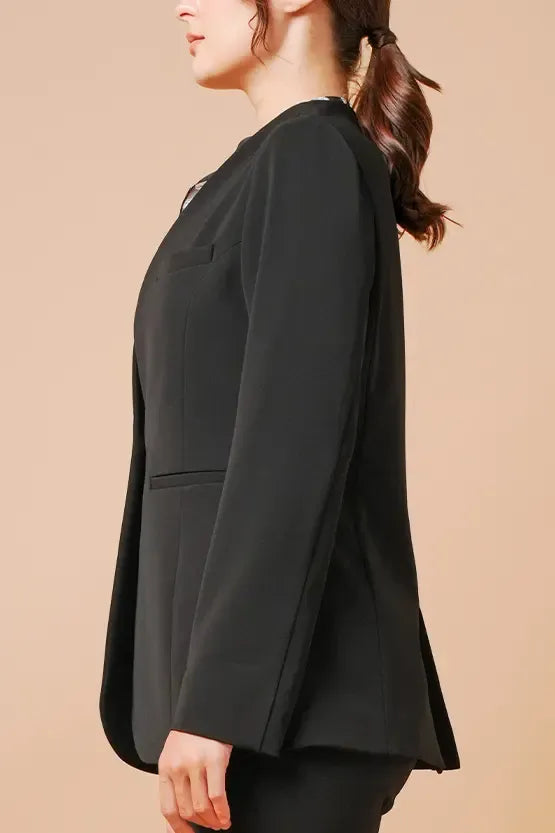 Smart Stretch: Black No-Curl Long Jacket