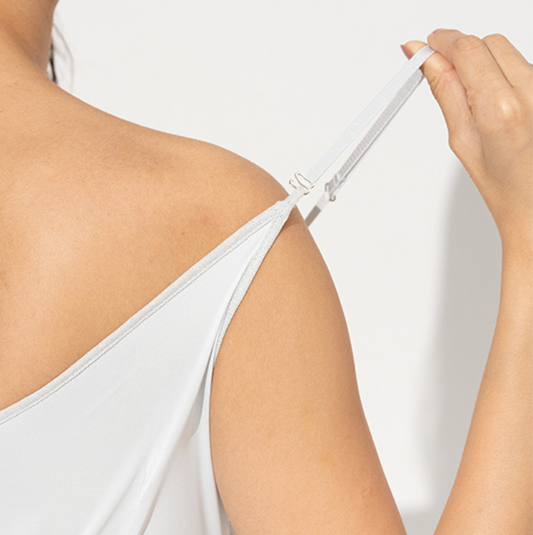 The straps are also stretchy, so you won't have to worry about stiff shoulders.