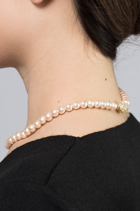 Angel Pink Lightweight Wood Pearl Short Necklace