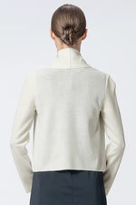 Washable Wool Knit: Short Line Cardigan