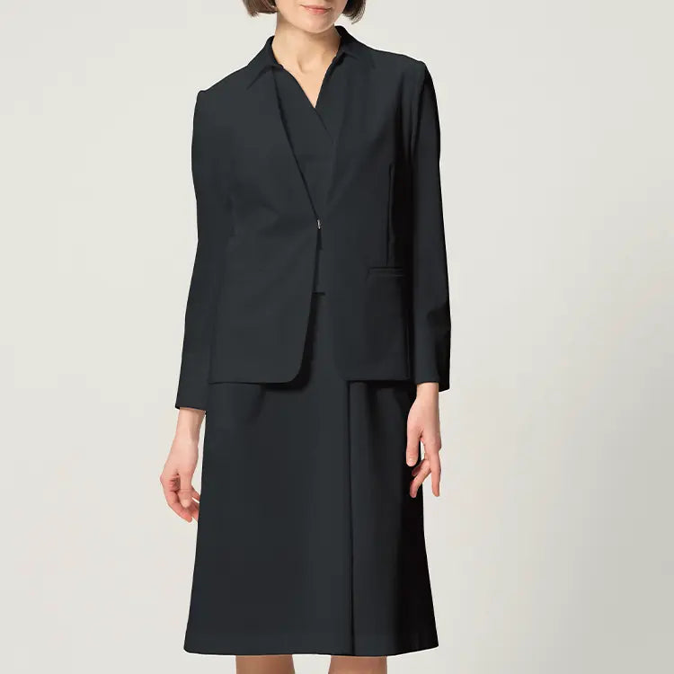 A sophisticated take on mode style. Tech Jersey