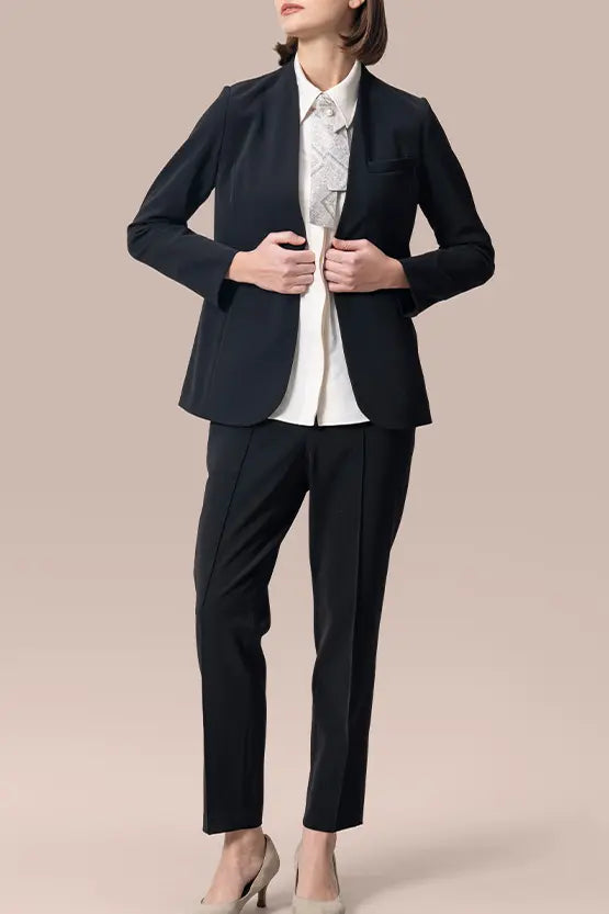 Smart Stretch: Black No-Curl Long Jacket