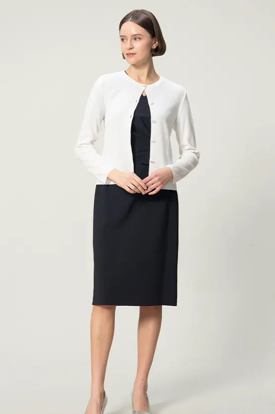 Active Stretch: V-neck daily dress