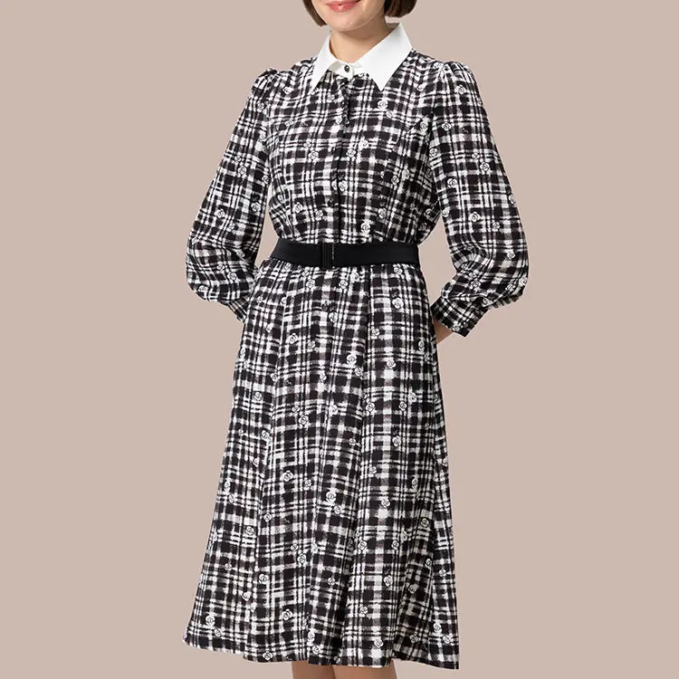 A must-have item in muted colors that you can wear every day