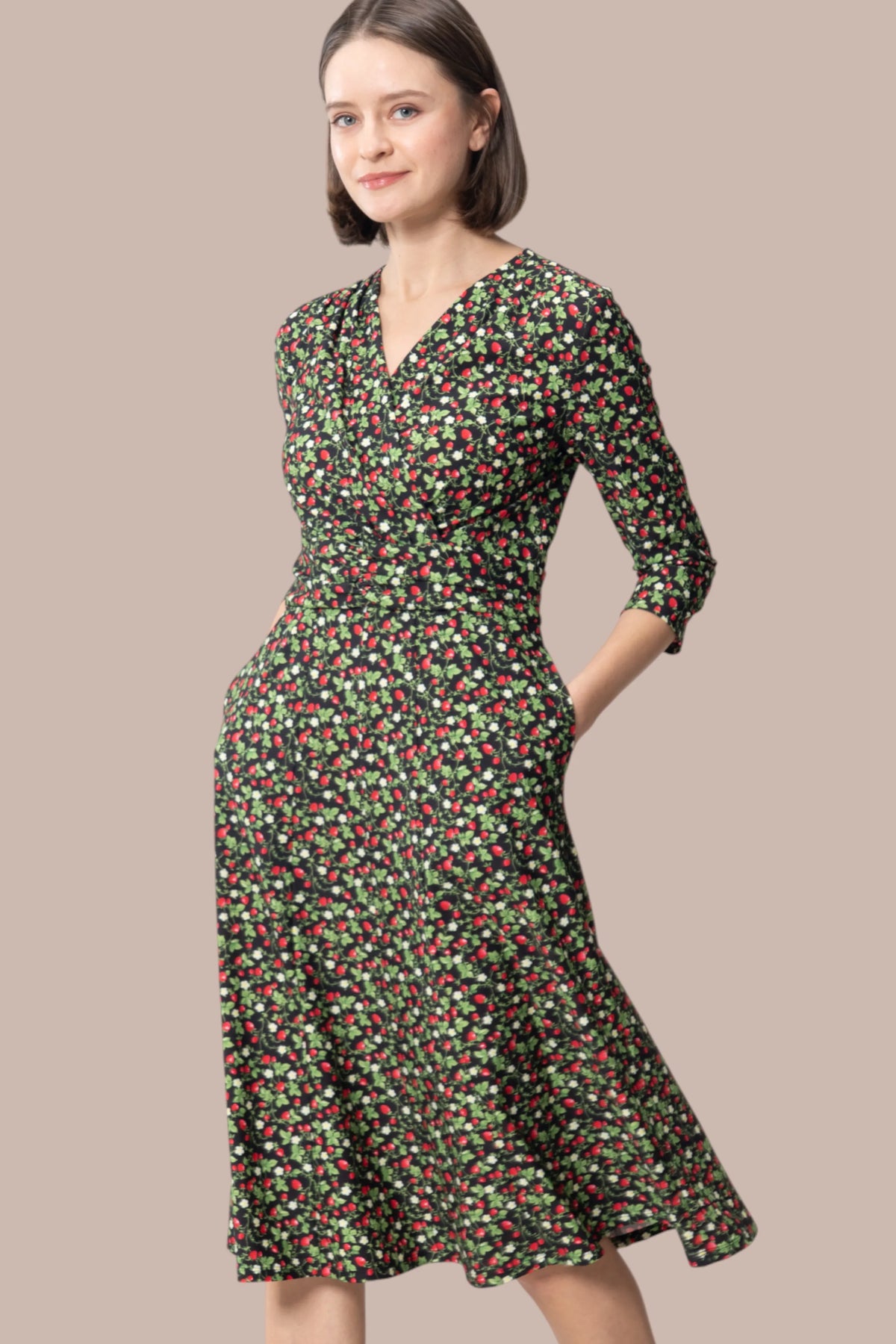 Mimorin Dress in stretch jersey, a flowing midi dress with a relaxed fit and subtle sheen.