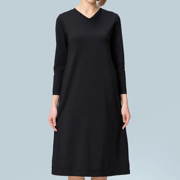 Exquisite warmth and comfort in a sophisticated silhouette-enhancing essential
