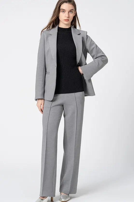 Marshmallow Tech: Straight Wide-Leg Pants