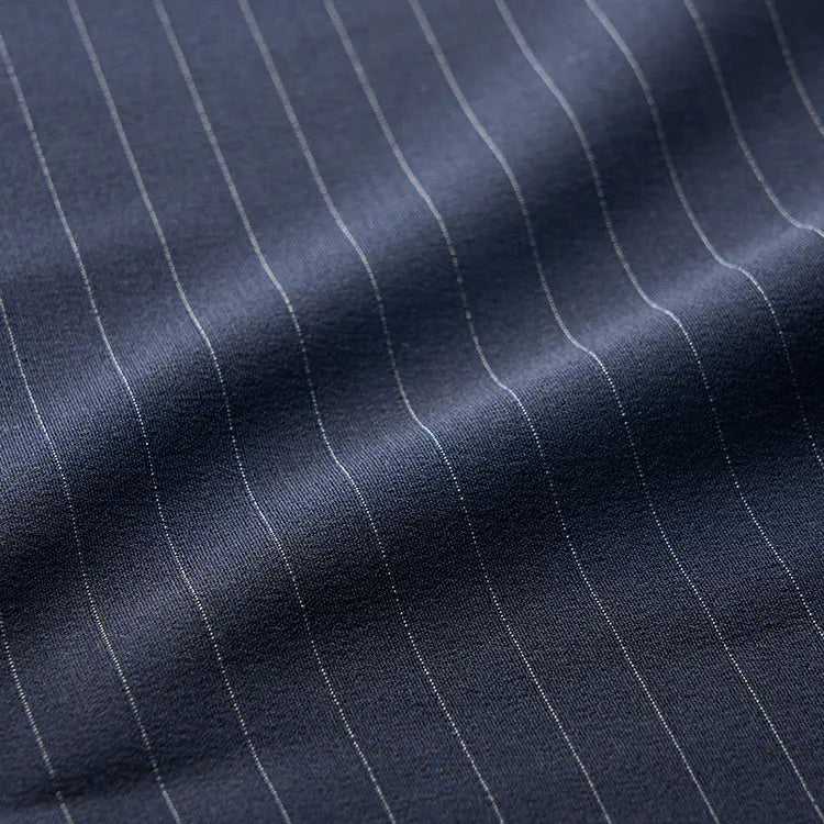 Unwavering dignity even in midsummer. Active Cool