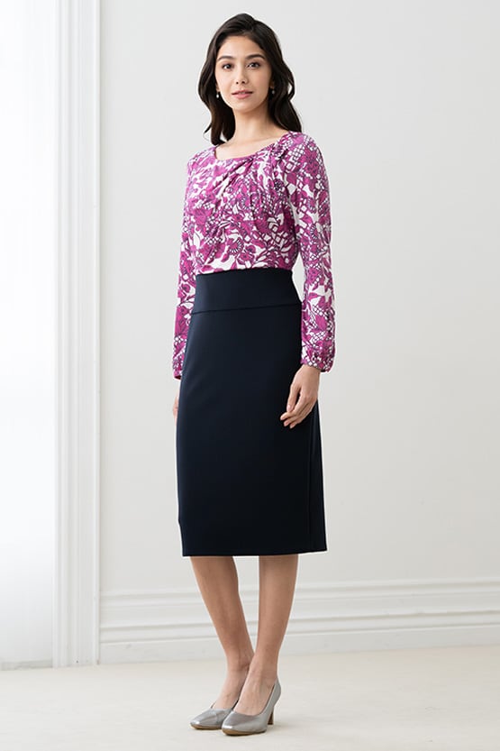 Space Material: Pink Flower X Navy Décolleté Tuck Dress