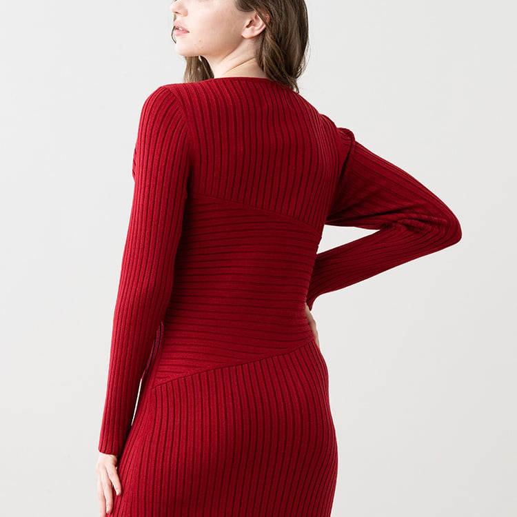 Asymmetric Back Design
