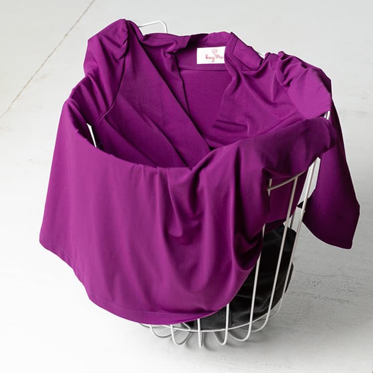 Even if you sweat, you can wash it in your home washing machine to keep it looking nice.